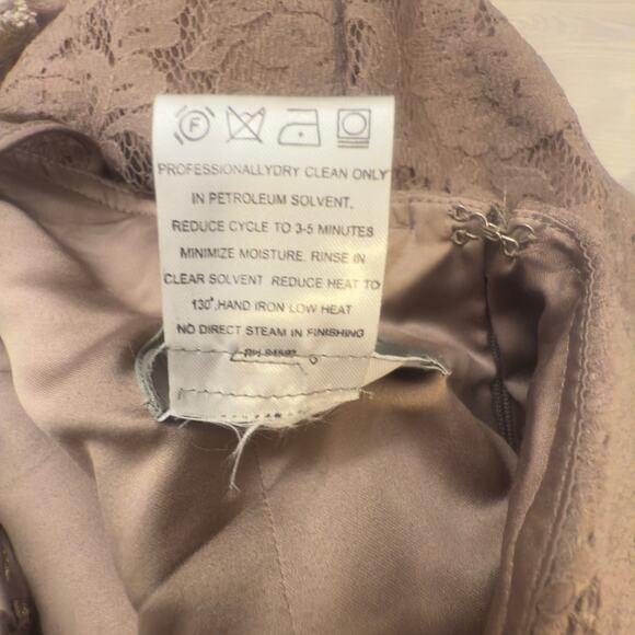 AMSALE Open-Back Lace Maxi Dress Size 0 - Picture 9 of 9